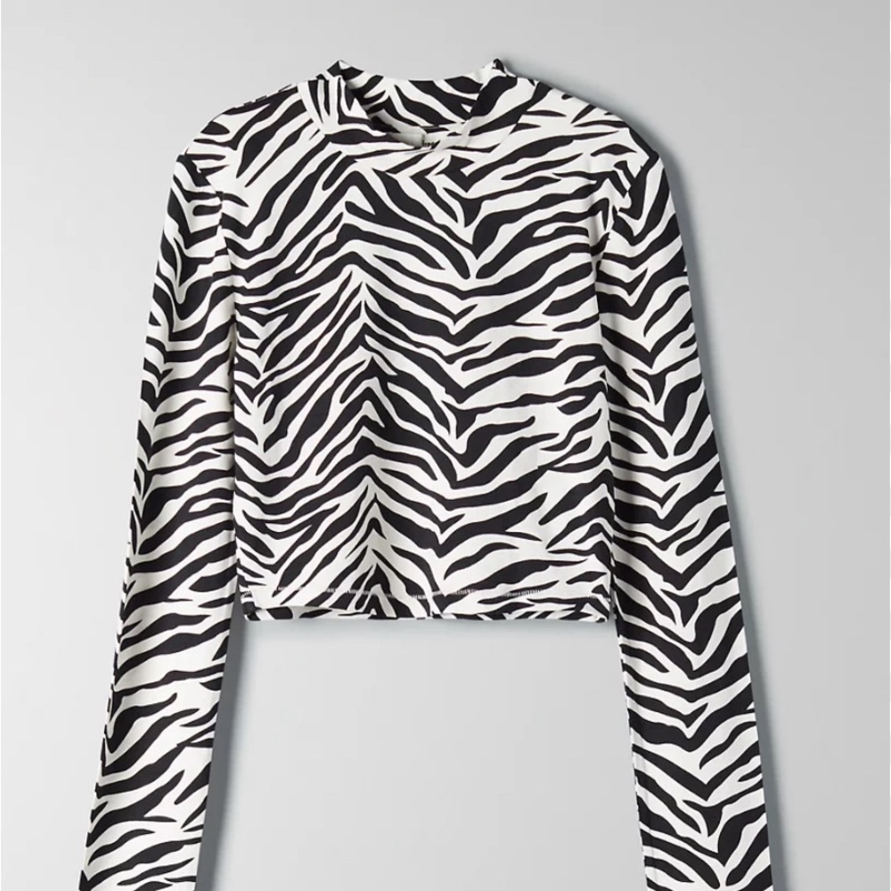 NWT Aritzia Janessa Crop Top